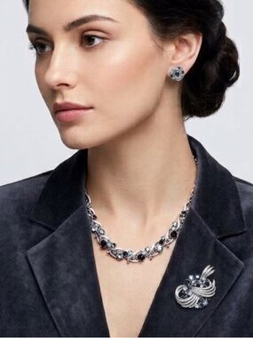 Coro Silver and Blue Necklace Brooch & Clip-on Earrings BLUE SILVER